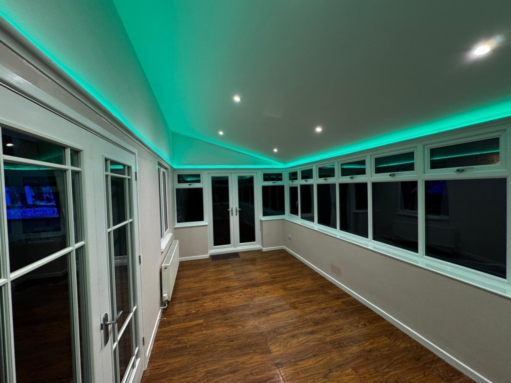 Intelligent Led fixtures, Wireless switching.